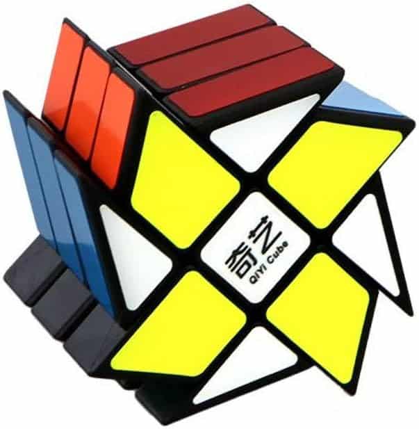 Cubo Rubik 3x3 Windmill Qiyi Fondo Negro_0